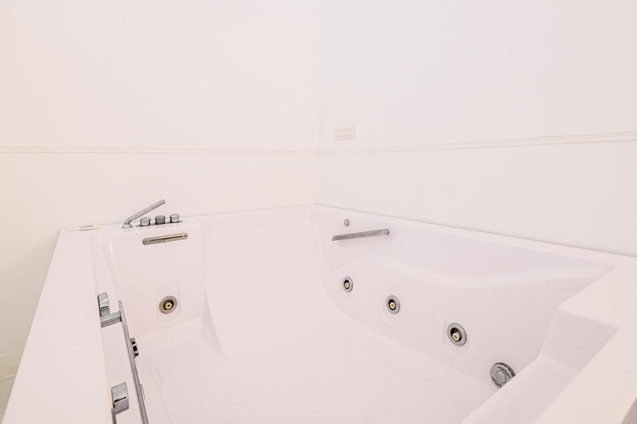 Pm3 Apartment Неаполь Экстерьер фото